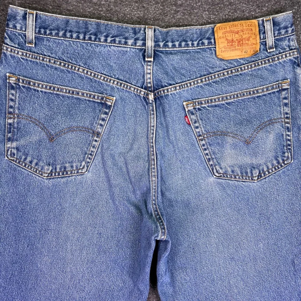 VTG Levis Jeans Men 41x30 Relaxed Straight Red Tab Denim Grunge Casual Baggy Y2K